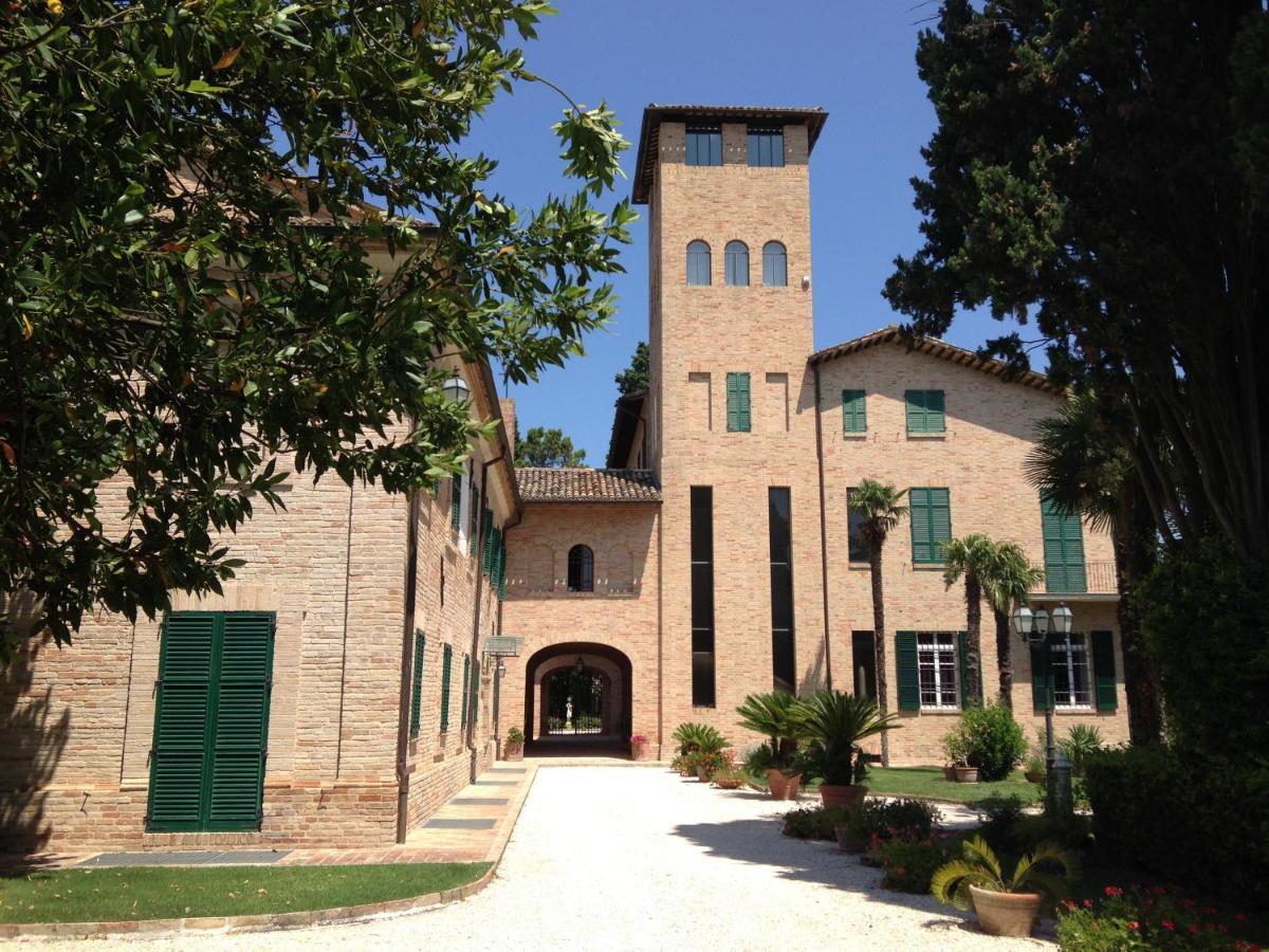 Relais Villa Sant'Isidoro Colbuccaro Luaran gambar